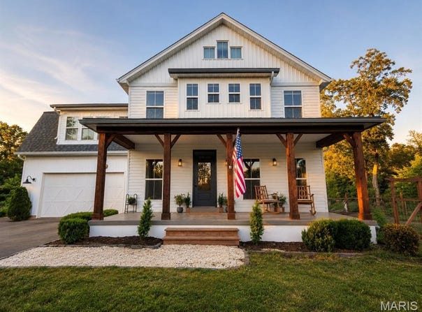 272 Spring House Valley, Pacific, MO 63069