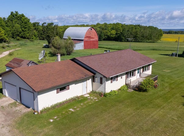 7663 OO.25 Road, Garden, MI 49835