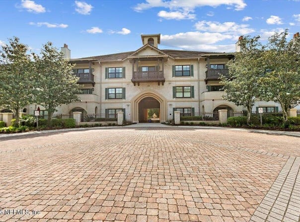 965 REGISTRY Boulevard, St. Augustine, FL 32092