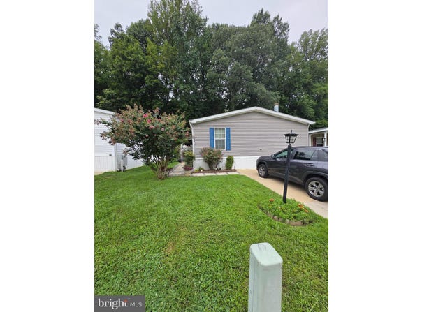 74 EDWARD Lane, LOTHIAN, MD 20711