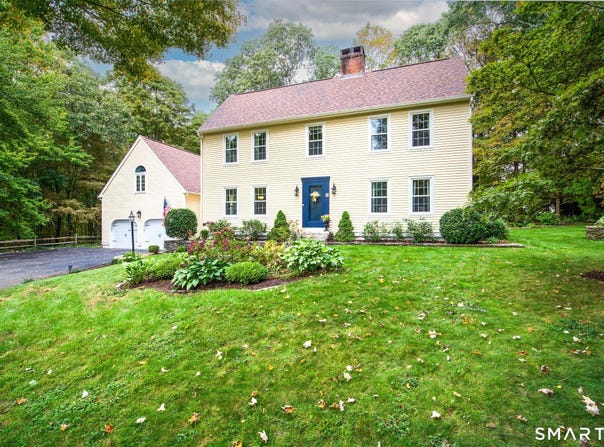 15 Hickory Hill Drive, Chester, CT 06412