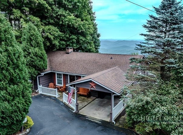 116 Hemlock Lane, Blowing Rock, NC 28605