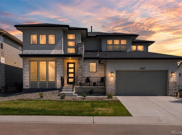 5909 Los Olivas Point, Parker, CO 80134