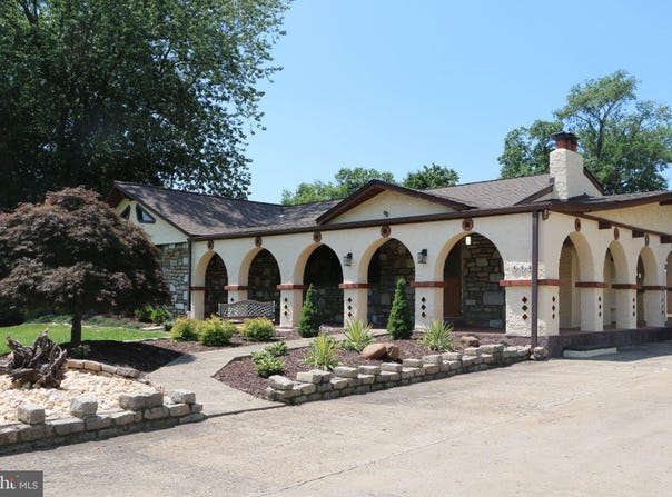 454 DUNKSFERRY Road, BENSALEM, PA 19020