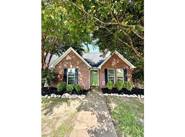 579 Mitchell Ave, Guntown, MS 38849