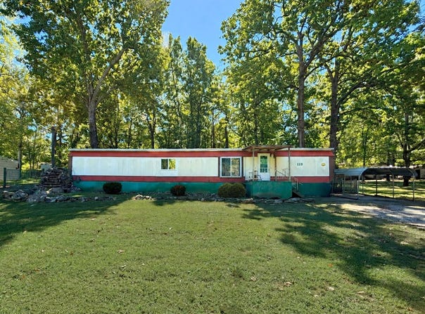 115 N Circle Drive, Ash Flat, AR 72513