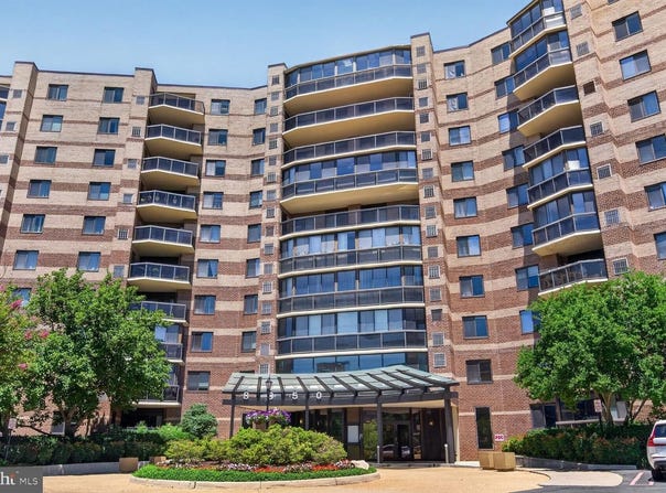8350 GREENSBORO DR #1009, MCLEAN, VA 22102