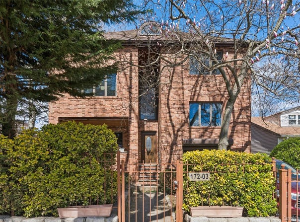 17203 35th Avenue, Flushing, NY 11358