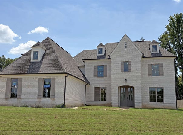 297 ROLLING GROVE Blvd, Collierville, TN 38017