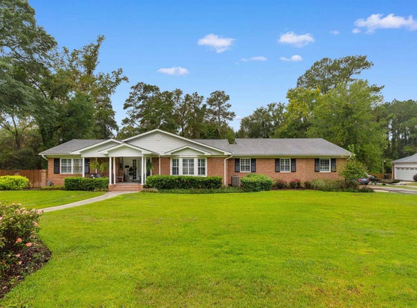 803 Woodland Dr., Kingstree, SC 29556