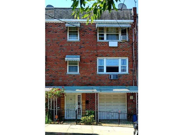 804 E 221st Street, Bronx, NY 10467
