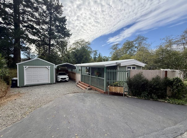 97936 KLAMATH Ave, Brookings, OR 97415