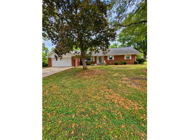 7466 Ellenwood Streets, Terre Haute, IN 47802