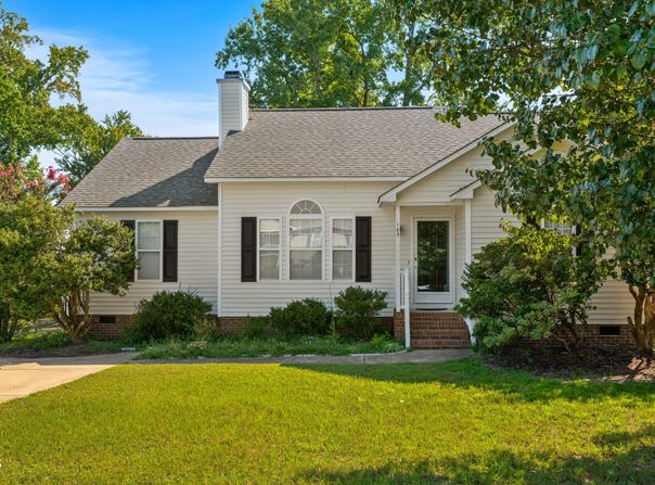 105 Mckenzie Circle, Clayton, NC 27520