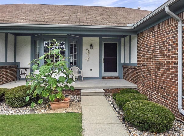 45431 Nottingham Drive, Macomb, MI 48044