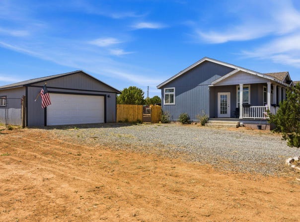 4 High Vista Drive, Moriarty, NM 87035