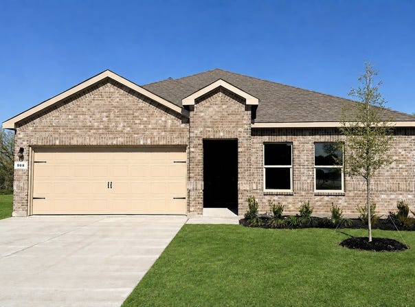 908 PARKVIEW Drive, Cleburne, TX 76031