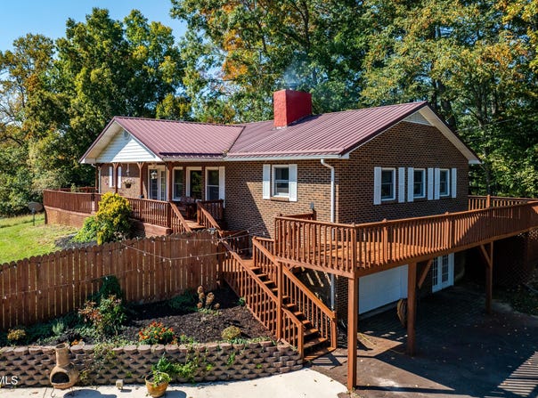 3480 Crackers Neck Road, Mountain City, TN 37683