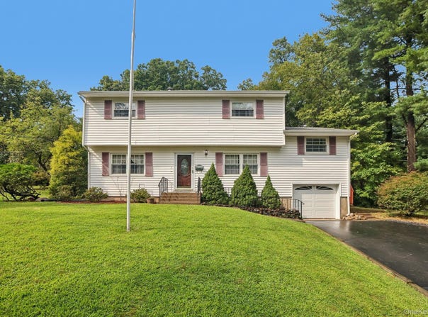 1 Marion Court, New City, NY 10956