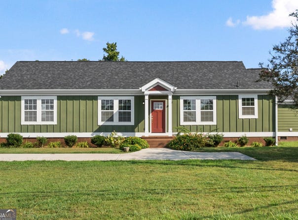 261 LaGrange Street, Newnan, GA 30263