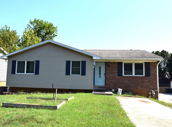 670 S Burkhardt Road, Evansville, IN 47715