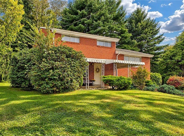 113 Slate Run Road, Hempfield Twp, PA 15601