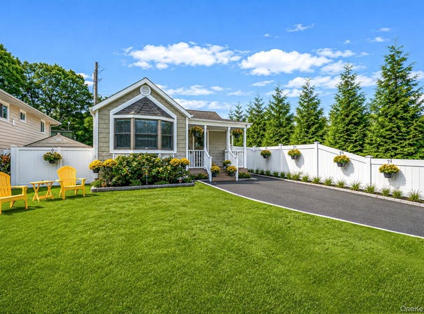 256 Deer Road, Ronkonkoma, NY 11779