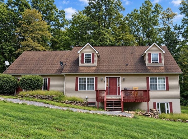 506 Cinder Bin Road, Terra Alta, WV 26764