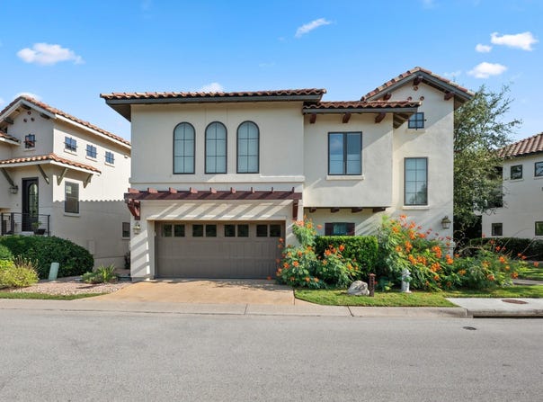 223 Honey Creek Ct, Austin, TX 78738