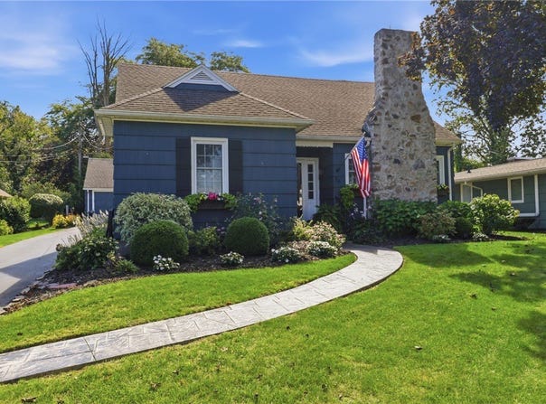 76 Redfield Parkway, Batavia, NY 14020