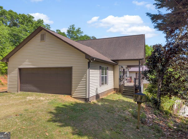 1894 Athens Road, Carnesville, GA 30521
