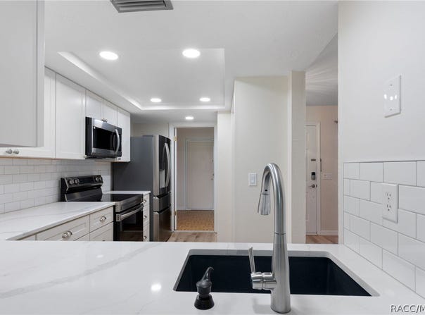 340 E Glassboro Court, Hernando, FL 34442