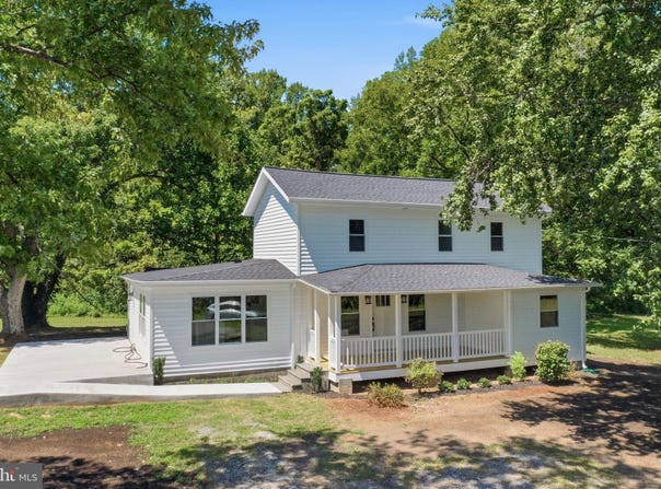 2010 RIVER Road, LANCASTER, VA 22503