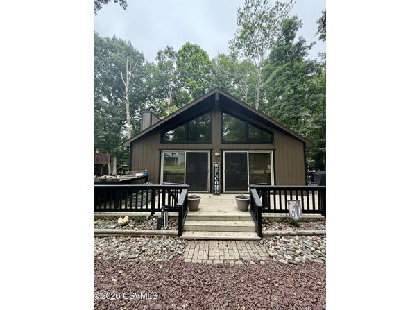 246 SHINGLE MILL Drive, Drums, PA 18222