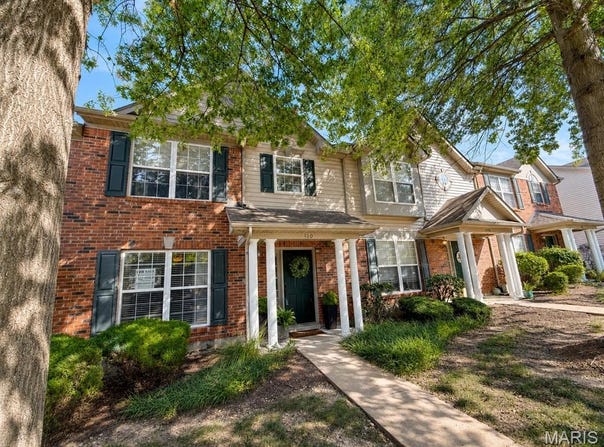 410 Montclair Tower Drive, St Charles, MO 63303