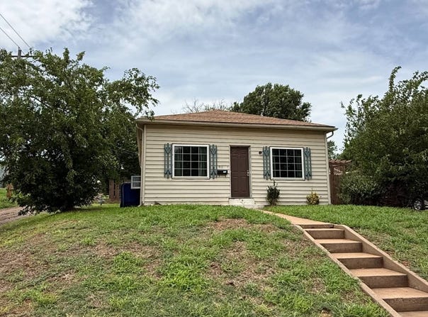 911 11th St, Alvs, OK 73717