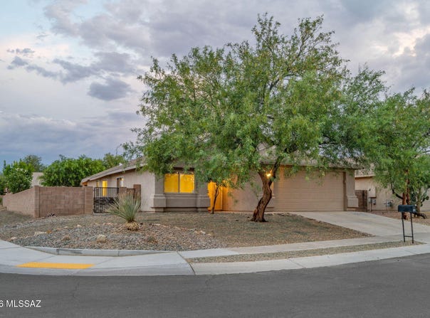 8090 E Sundew Drive, Tucson, AZ 85710