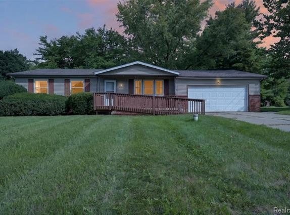 4064 Sheraton Drive, Flint Twp, MI 48532