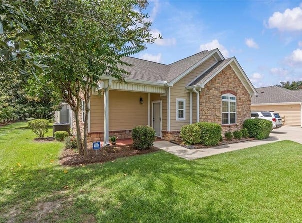 310-4 Hidden Creek Circle, Dothan, AL 36301