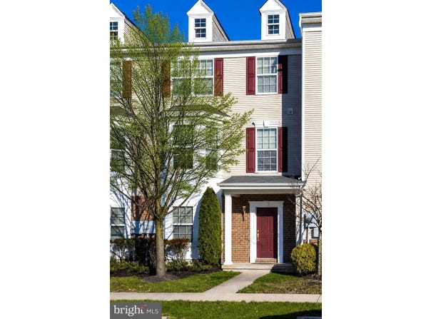 306 BRANDYWINE Drive, WILLIAMSTOWN, NJ 08094
