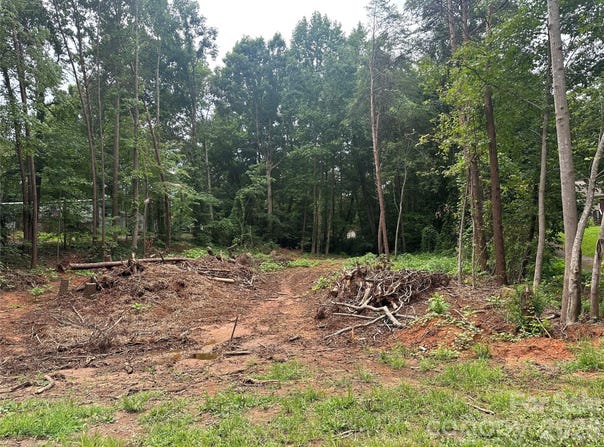 Executive Circle, Denver, NC 28037