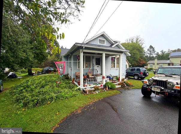 2012 BEVERLY Road, BURLINGTON, NJ 08016