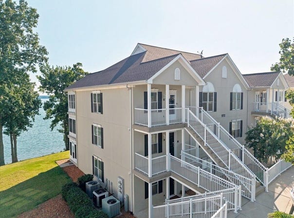 572 Moon Bay Drive, Kuttawa, KY 42055