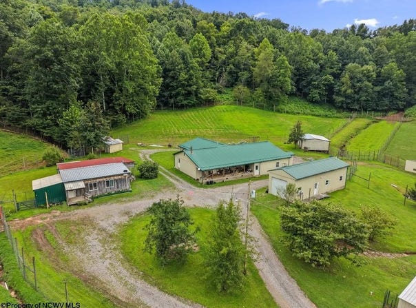 421 Buckeye Road, Horner, WV 26372