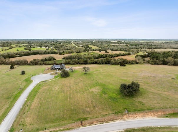 108 Turney Trace, Round Top, TX 78954