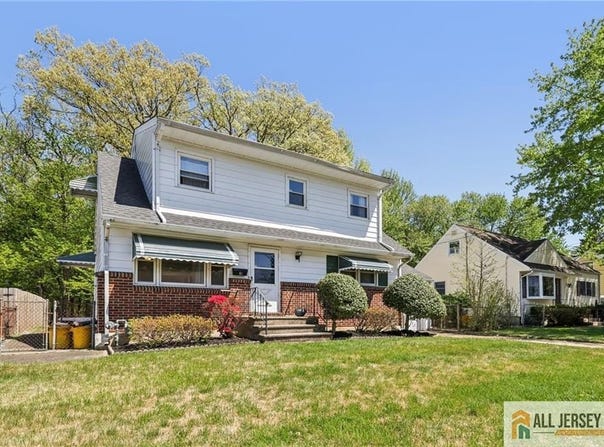 61 Wickom Avenue, Hamilton, NJ 08690