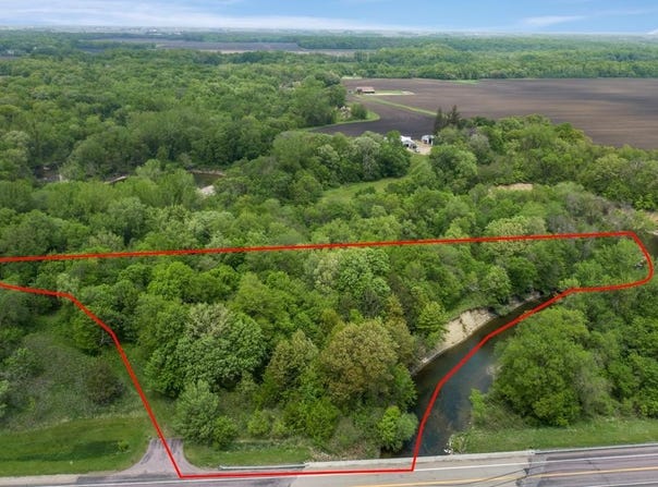 320th Street, Le Sueur, MN 56058