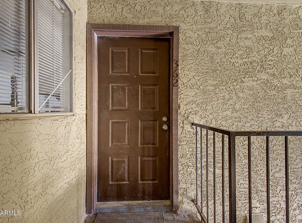 461 W HOLMES Avenue, Mesa, AZ 85210