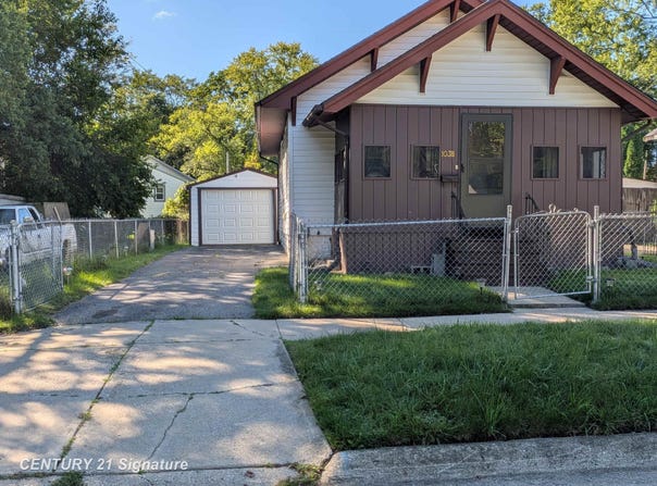 1038 E Marengo Avenue, Flint, MI 48505