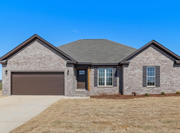 1032 Co Rd 31, Killen, AL 35645